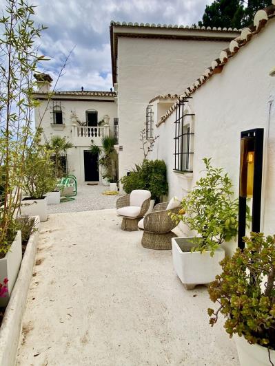 Image No.42-4 Bed Villa / Detached for sale
