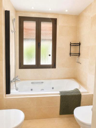 Image No.8-3 Bed Apartment for sale