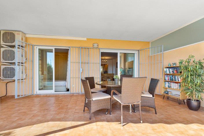 Image No.10-2 Bed Apartment for sale