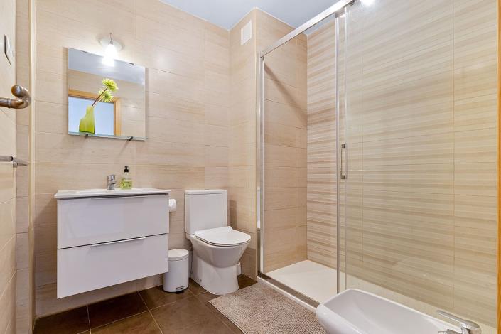 Image No.15-2 Bed Apartment for sale