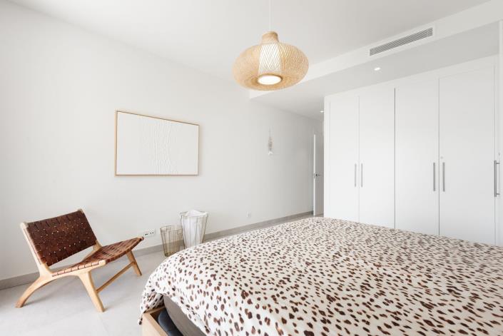 Image No.15-3 Bed Apartment for sale