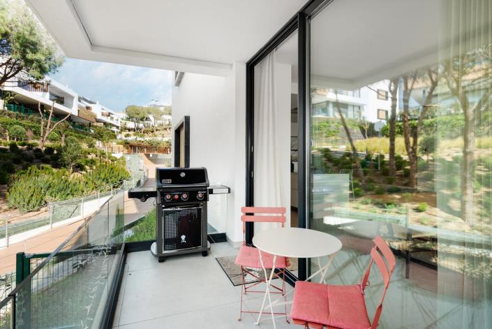 Image No.24-3 Bed Apartment for sale