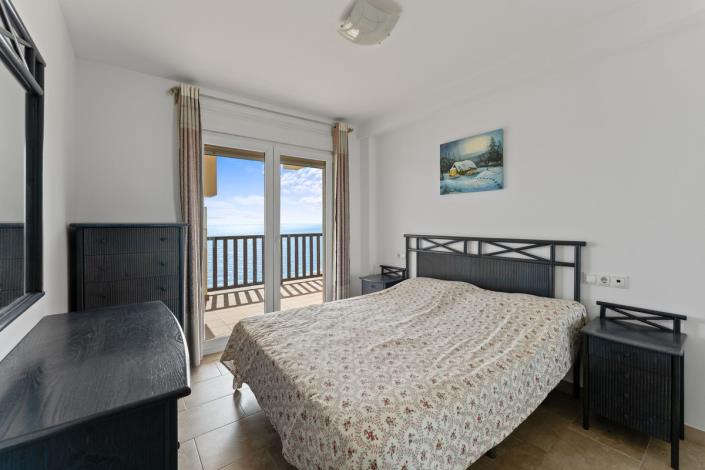 Image No.18-2 Bed Apartment for sale