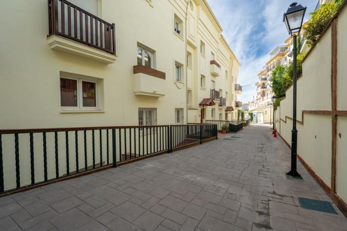 Image No.28-2 Bed Apartment for sale