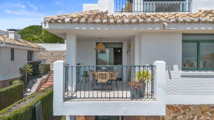 Image No.20-3 Bed Semi-Detached for sale