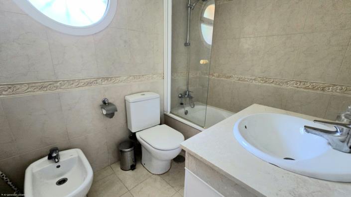 Image No.5-3 Bed Townhouse for sale