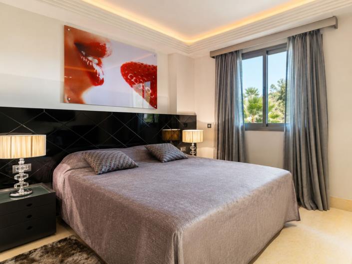 Image No.17-3 Bed Apartment for sale