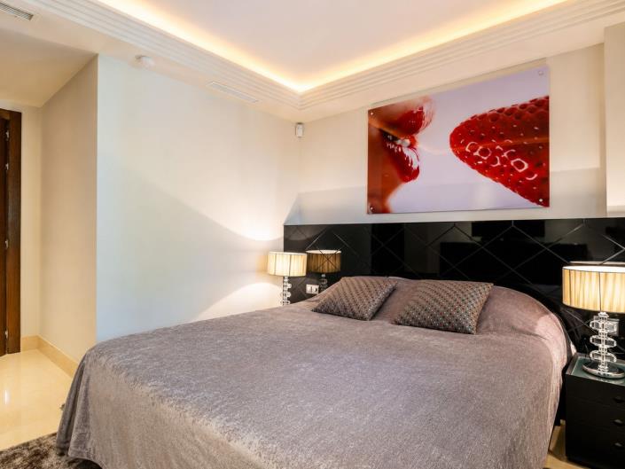 Image No.19-3 Bed Apartment for sale