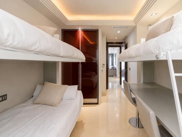 Image No.24-3 Bed Apartment for sale