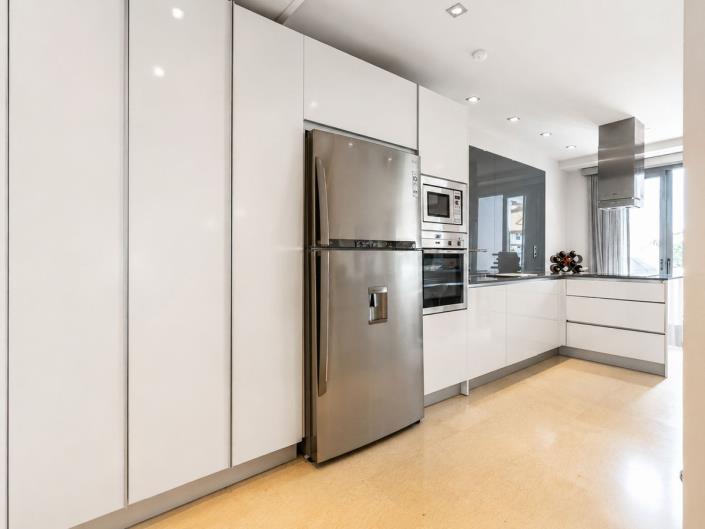 Image No.33-3 Bed Apartment for sale