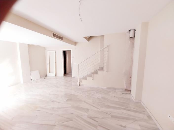 Image No.6-4 Bed Townhouse for sale