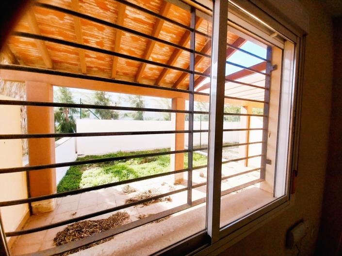 Image No.17-4 Bed Townhouse for sale