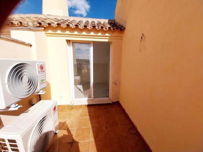 Image No.29-4 Bed Townhouse for sale
