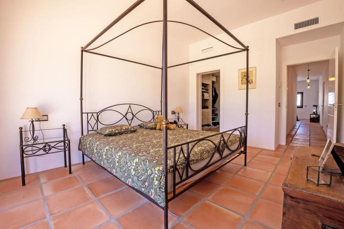 Image No.25-3 Bed Villa / Detached for sale