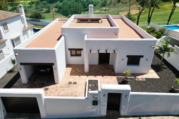 Image No.41-3 Bed Villa / Detached for sale