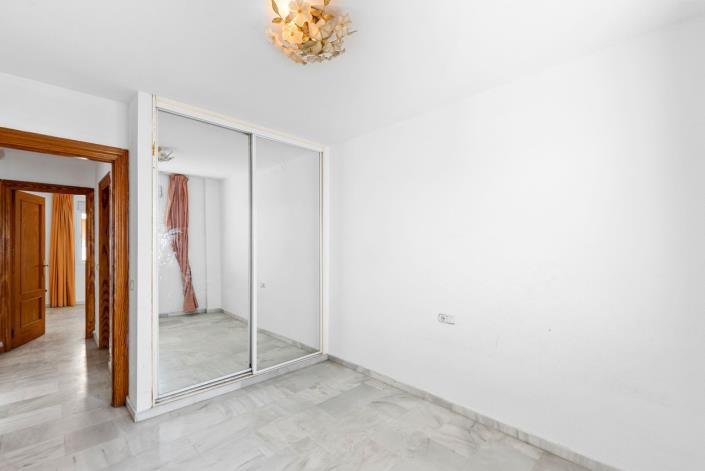 Image No.16-3 Bed Apartment for sale