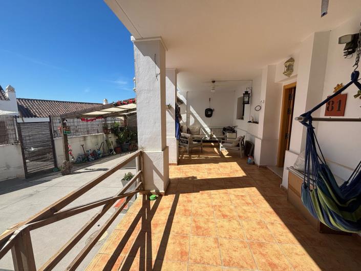 Image No.4-3 Bed Semi-Detached for sale