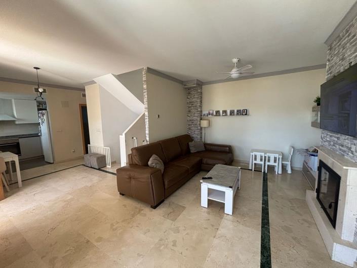 Image No.15-3 Bed Semi-Detached for sale