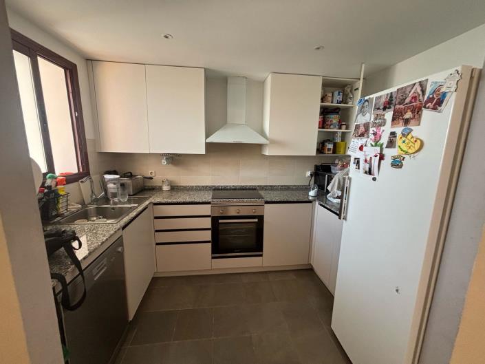 Image No.18-3 Bed Semi-Detached for sale