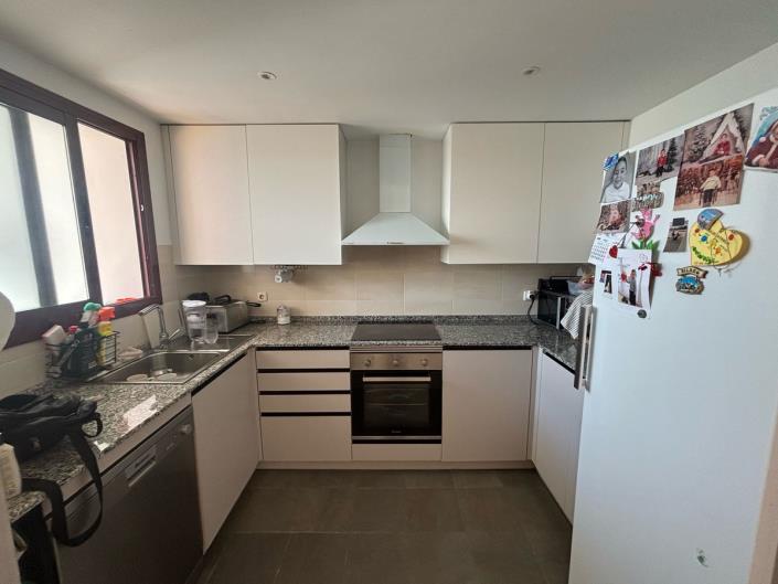 Image No.19-3 Bed Semi-Detached for sale