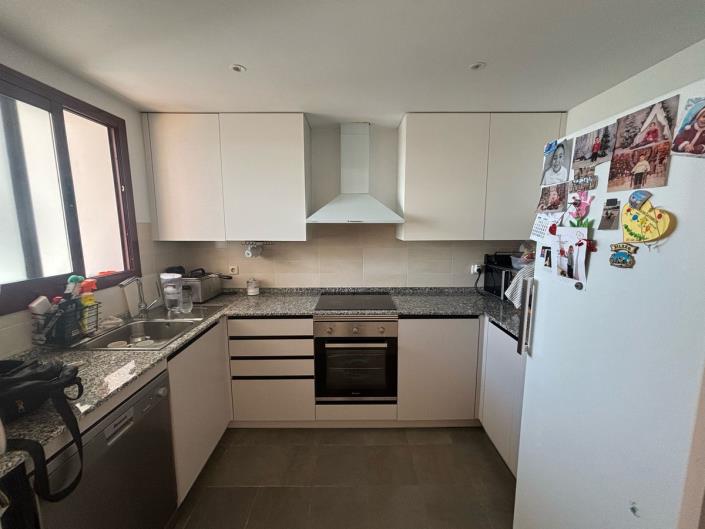 Image No.20-3 Bed Semi-Detached for sale