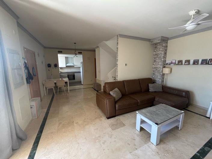 Image No.23-3 Bed Semi-Detached for sale