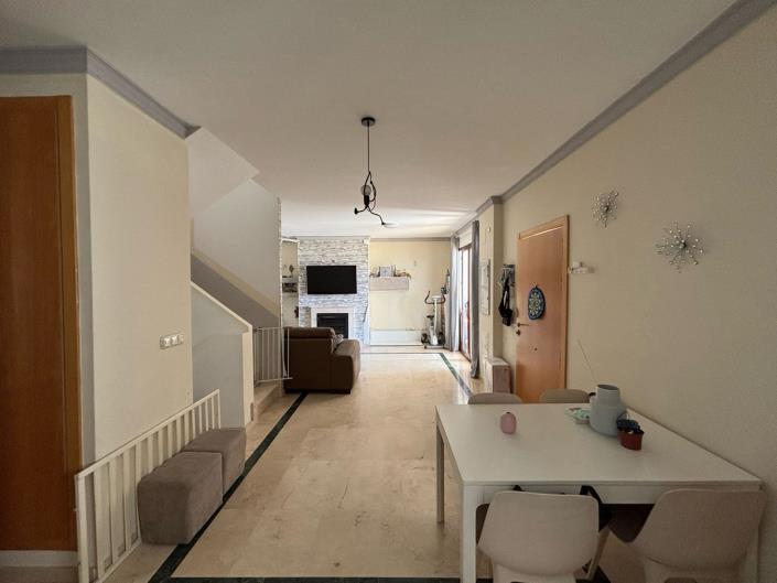 Image No.30-3 Bed Semi-Detached for sale