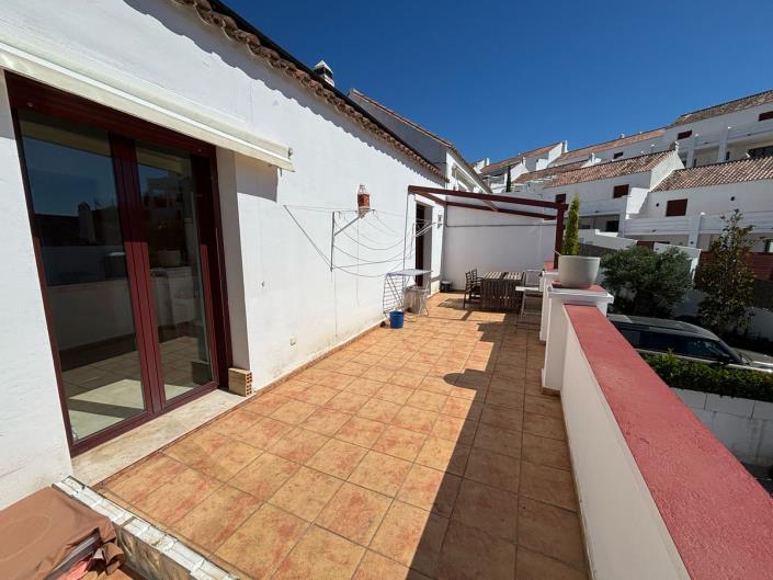 Image No.47-3 Bed Semi-Detached for sale