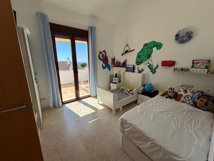 Image No.50-3 Bed Semi-Detached for sale