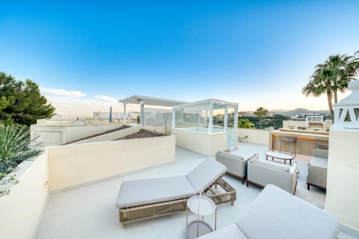 Image No.40-4 Bed Townhouse for sale