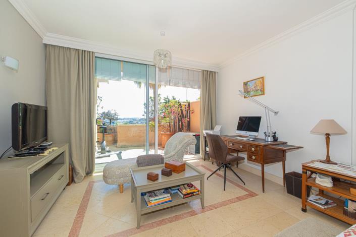 Image No.32-3 Bed Apartment for sale
