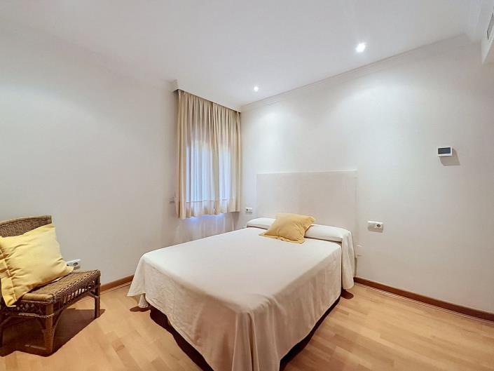 Image No.32-4 Bed Apartment for sale