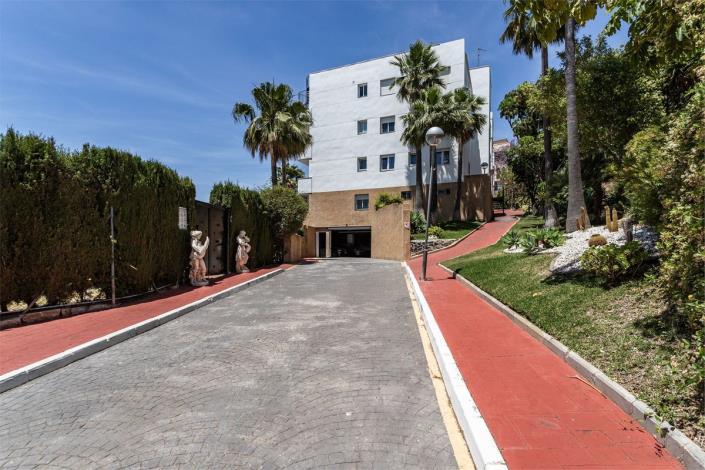 Image No.18-2 Bed Apartment for sale