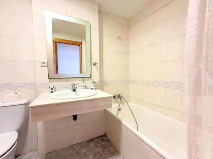 Image No.14-4 Bed Apartment for sale