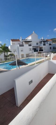 Image No.2-Appartement de 2 chambres à vendre à Estepona