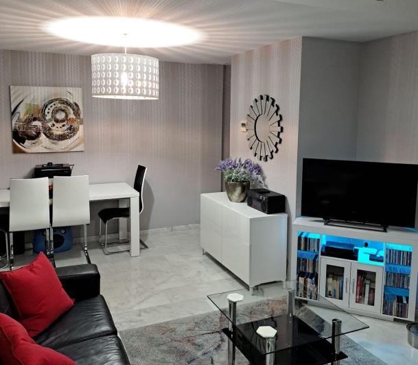 Image No.3-Appartement de 2 chambres à vendre à Estepona