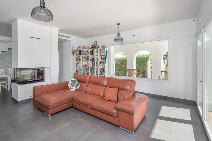 Image No.9-3 Bed Villa / Detached for sale