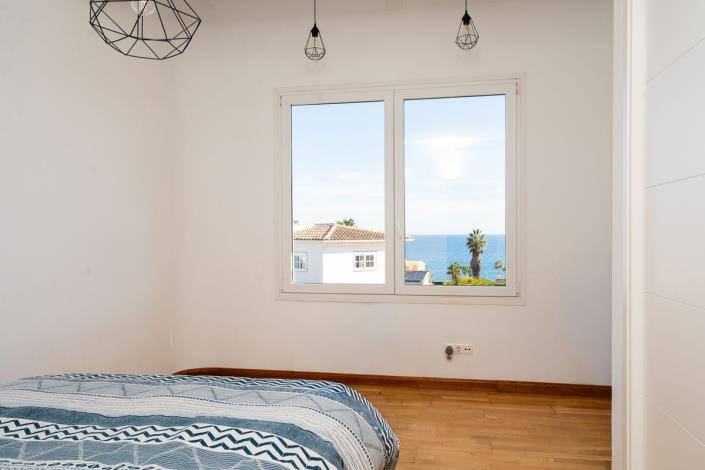Image No.28-3 Bed Villa / Detached for sale