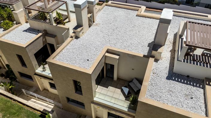 Image No.35-4 Bed Townhouse for sale