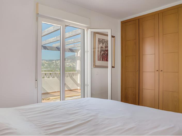 Image No.24-3 Bed Penthouse for sale