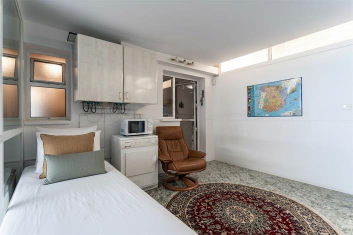 Image No.21-4 Bed Apartment for sale