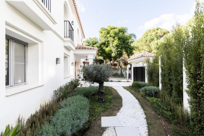 Image No.40-4 Bed Villa / Detached for sale