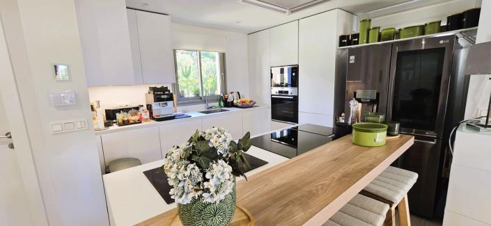 Image No.7-3 Bed Semi-Detached for sale