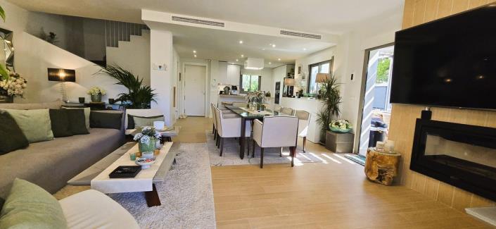 Image No.17-3 Bed Semi-Detached for sale