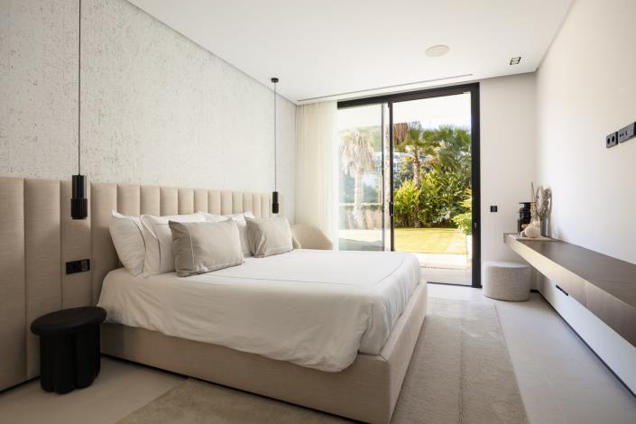 Image No.23-7 Bed Villa for sale