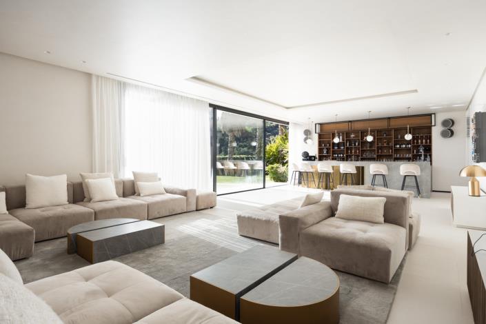 Image No.30-7 Bed Villa for sale