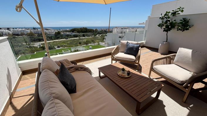 Image No.3-Appartement de 2 chambres à vendre à Estepona