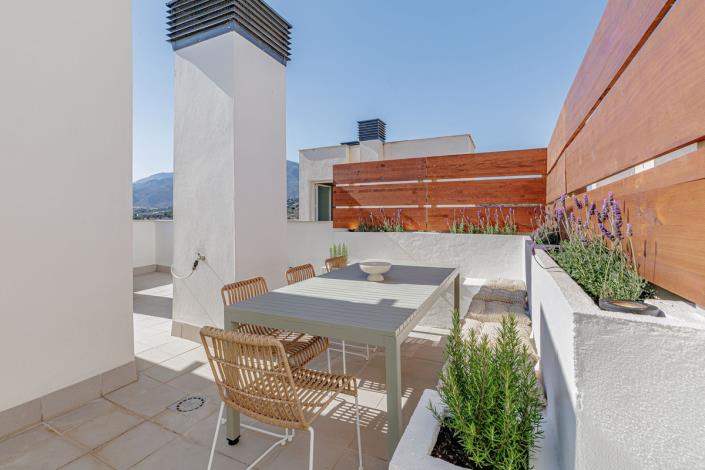 Image No.6-2 Bed Duplex for sale