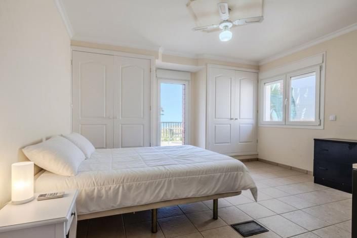 Image No.17-6 Bed Villa for sale