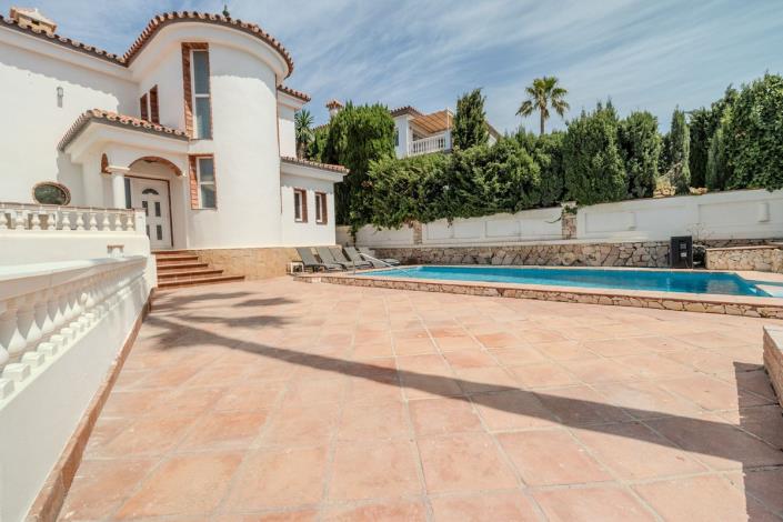 Image No.20-6 Bed Villa for sale